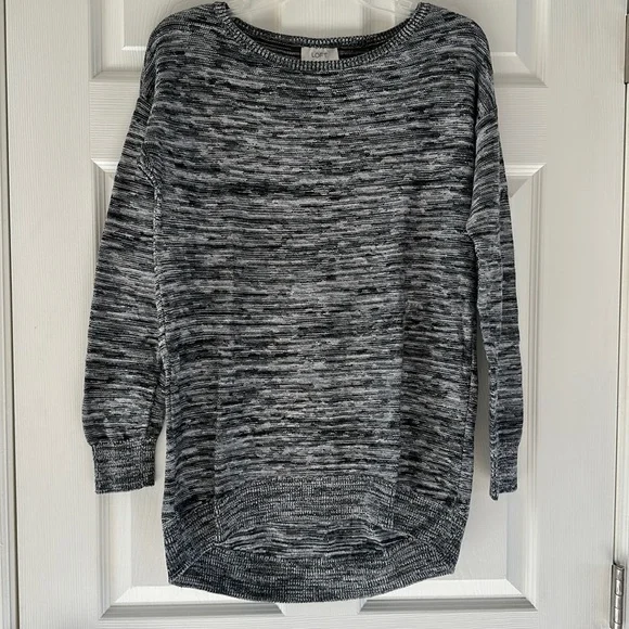Loft black, gray & white sweater (M). - Picture 1 of 5
